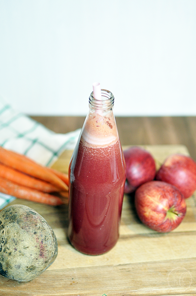 Rote Beete Karotten Gurken Apfel Saft