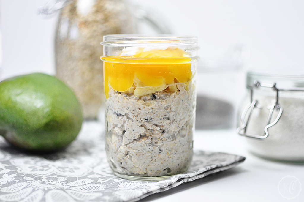 Mango-Kokos-Overnight-Oats | www.kathiescloud.com