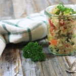 Quinoa-Tabouleh mit Avocado und Kohlrabi