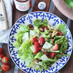 Sommersalat mit Goldkehlchen-Cider-Dressing