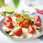 Kohlrabi-Carpaccio mit veganem Mett