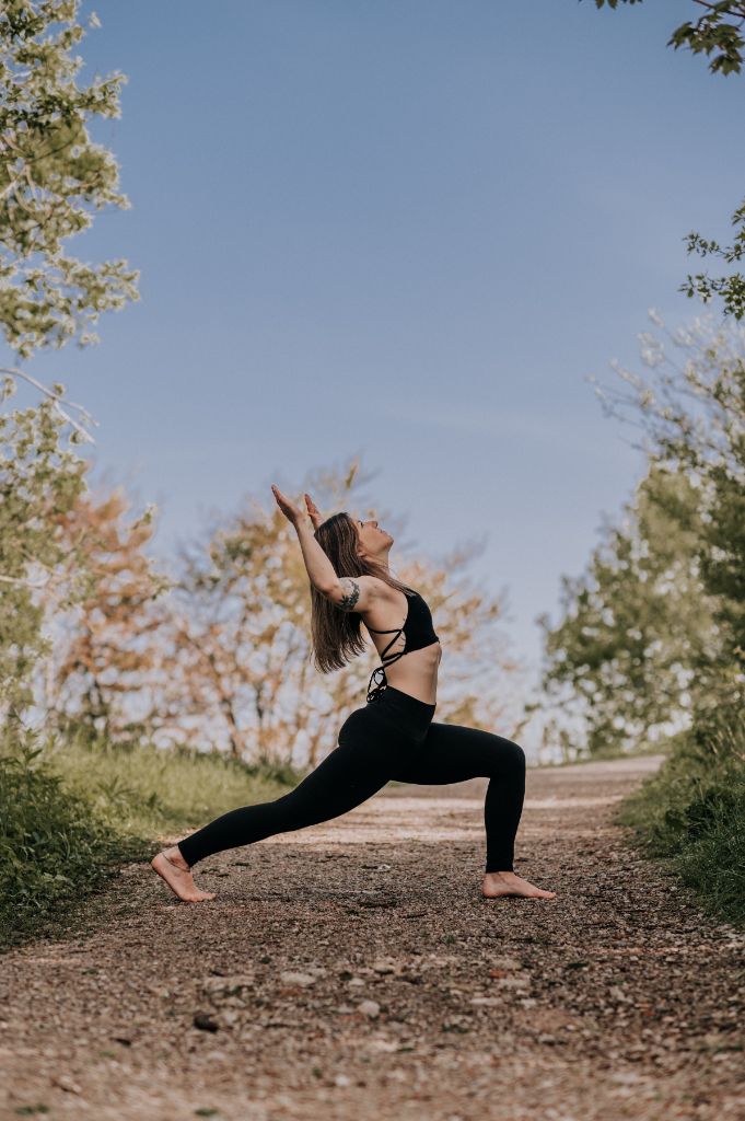 Yoga Foto High Lunge ©Lisa Jungmann